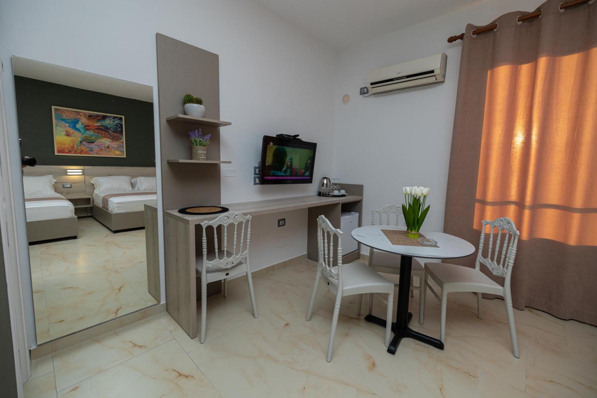 Hotel Idi Vlorë Buitenkant foto