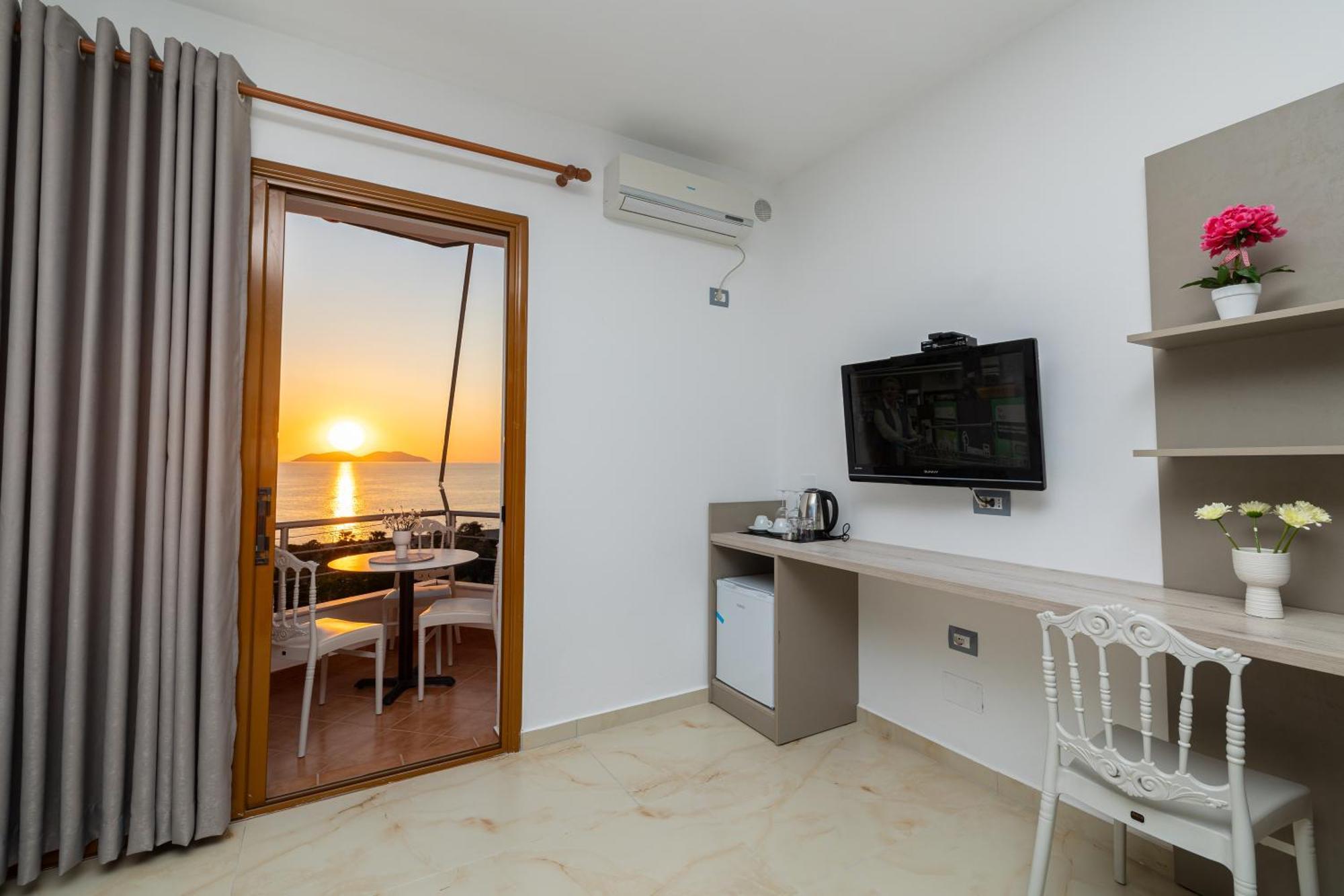 Hotel Idi Vlorë Buitenkant foto